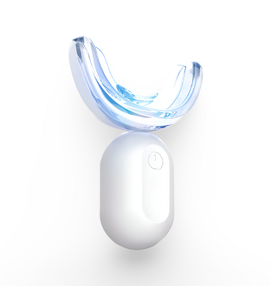 White LED Whitening Device that comes in a Kit with Whitening Pens